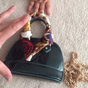 Big impact Mini bag+scarf